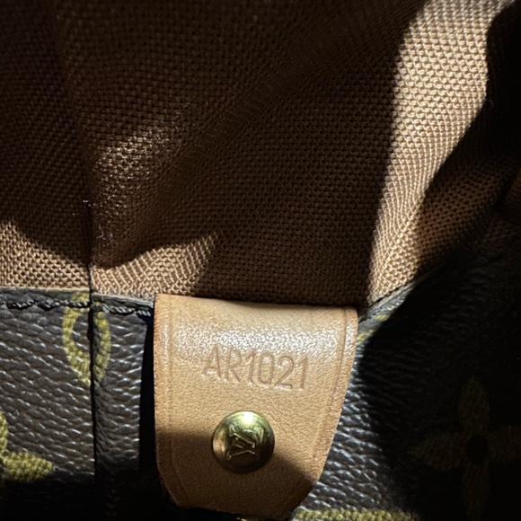 ‼️AUTHENTIC ‼️ Louis Vuitton cabas mezzo large tote - Picture 6 of 16